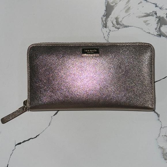 Kate Spade Zip-Around Wallet Metallic Rose Gold - Picture 1 of 5